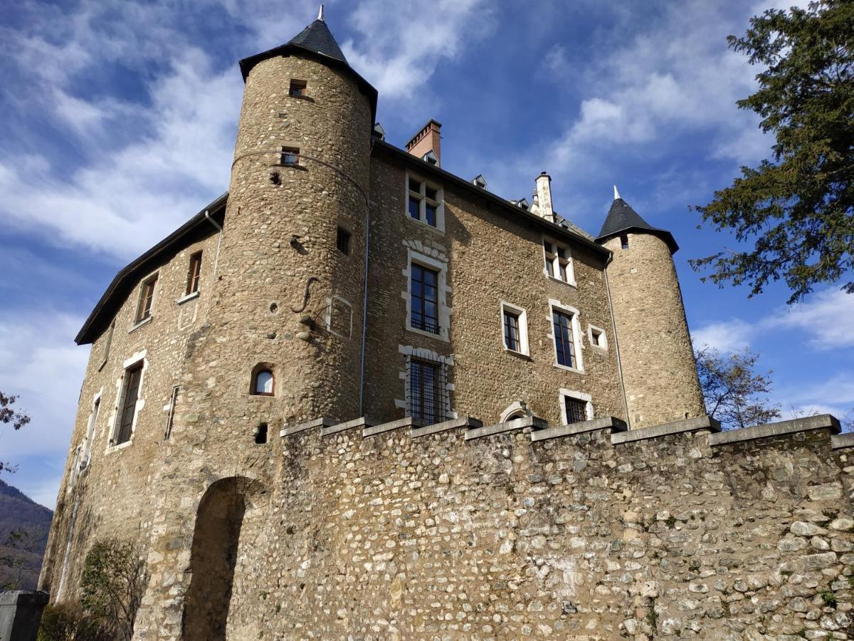 Appartement château Uriage-Chamrousse Saint-Martin-dʼUriage Exterior foto