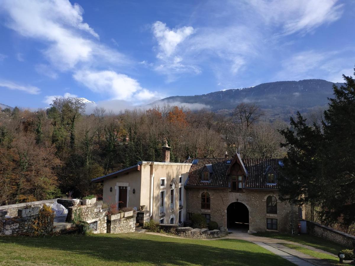 Appartement château Uriage-Chamrousse Saint-Martin-dʼUriage Exterior foto
